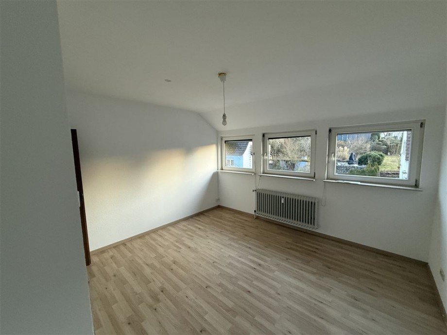 OG Zimmer 1 Bild 2 Doppelhaush�lfte Kaiserslautern