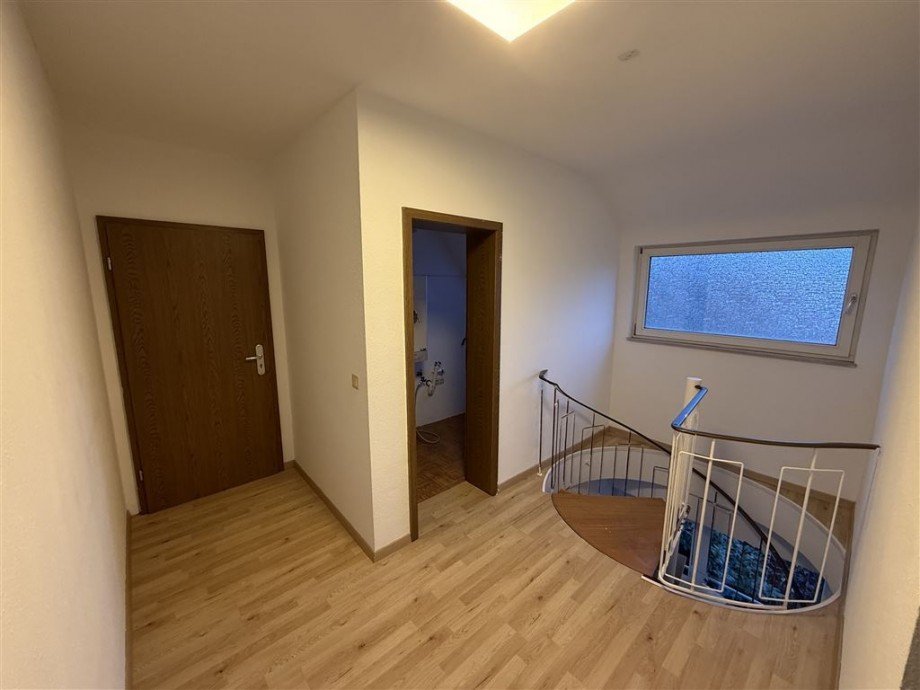 OG Flur Bild 1 Doppelhaush�lfte Kaiserslautern