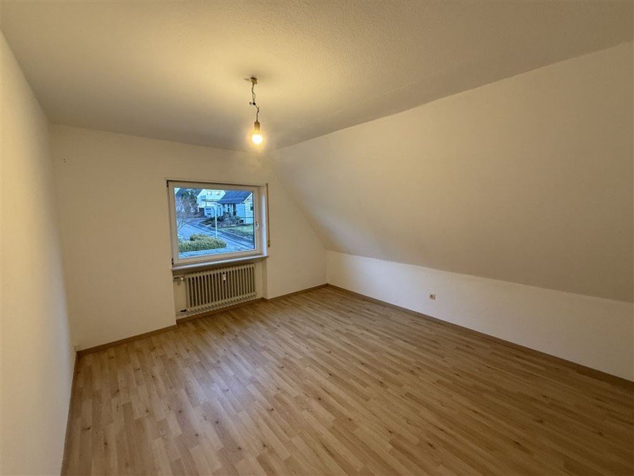 OG Zimmer 2 Bild 1 Doppelhaush�lfte Kaiserslautern